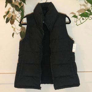 NWT Women's Black Puffer Vest